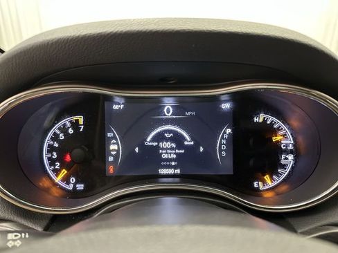 Used 2015 Jeep Grand Cherokee Altitude AWD/4WD image 14