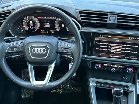 Used 2022 Audi Q3 2.0T Premium Plus w/ Premium Plus Package image 17