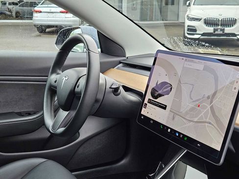 Used 2019 Tesla Model 3 Long Range image 12