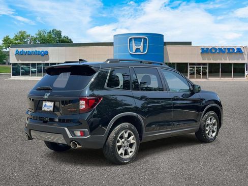 Certified 2023 Honda Passport TrailSport image 4
