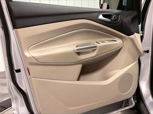 Used 2015 Ford Escape Titanium image 23