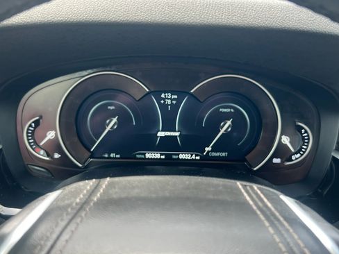 Used 2019 BMW 530e xDrive w/ Convenience Package image 15