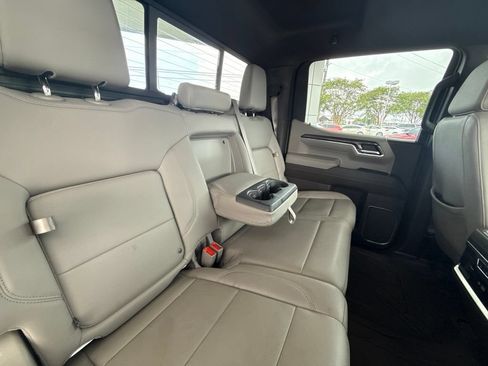 Used 2023 Chevrolet Silverado 1500 LTZ w/ LTZ Premium Package AWD/4WD image 40