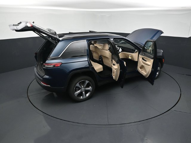 New 2026 Jeep Grand Cherokee Limited AWD/4WD image 30