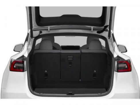 Used 2023 Tesla Model Y AWD image 11