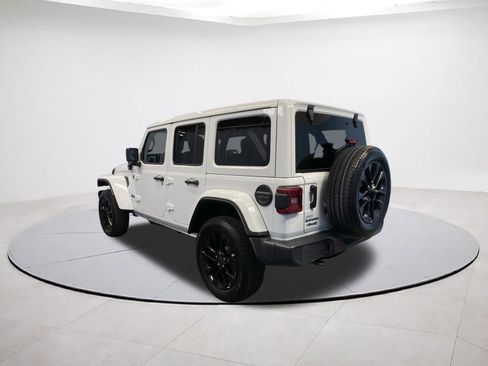 Certified 2025 Jeep Wrangler Sahara w/ Safety Group image 4