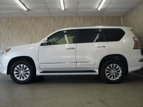 Used 2016 Lexus GX 460 w/ Premium Package AWD/4WD image 5