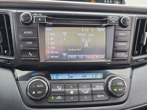 Used 2018 Toyota RAV4 XLE w/ All Weather Liner Package FWD image 28