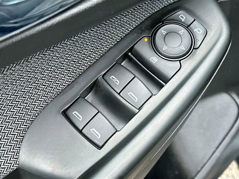 Used 2021 Chevrolet TrailBlazer LS w/ LPO, Blackout Package image 18