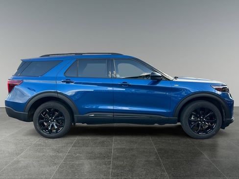 Used 2023 Ford Explorer ST-Line AWD/4WD image 9