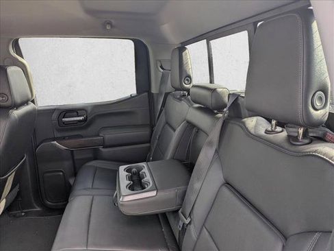 Used 2019 GMC Sierra 1500 SLT RWD image 10