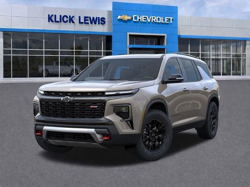 New 2026 Chevrolet Traverse Z71 w/ Driver Confidence Package AWD/4WD image 6