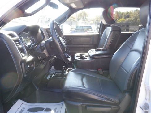 Used 2022 RAM 2500 Tradesman w/ Chrome Appearance Group image 13