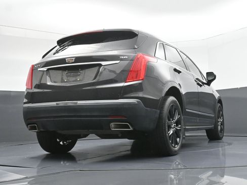 Used 2017 Cadillac XT5 Premium Luxury FWD image 31