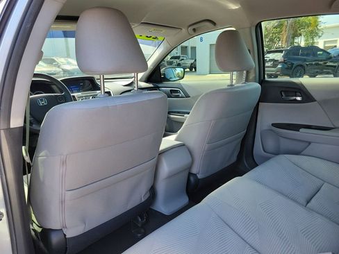 Used 2014 Honda Accord LX image 10