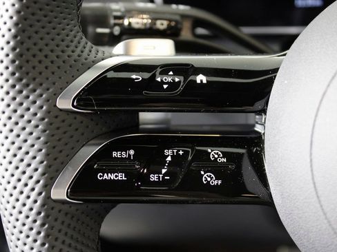 Certified 2026 Mercedes-Benz GLC 300 4MATIC image 18