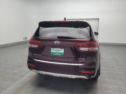 Used 2018 Kia Sorento SX image 7