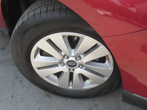 Used 2018 Subaru Outback 2.5i Premium AWD/4WD image 4