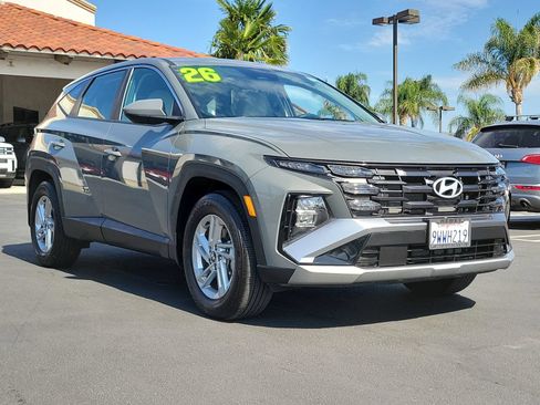 Certified 2026 Hyundai Tucson SE FWD image 2