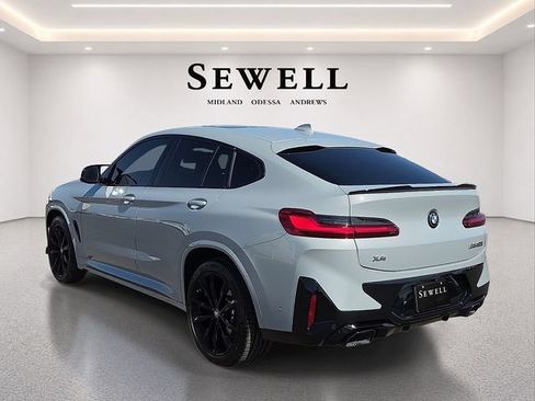 Used 2022 BMW X4 M40i AWD/4WD image 3