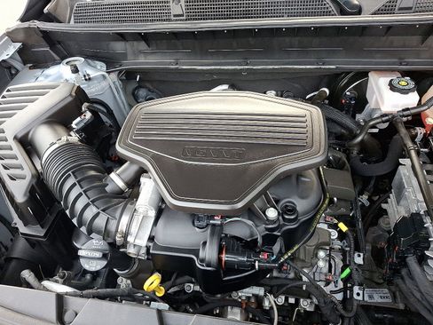 Used 2022 GMC Acadia AT4 w/ Technology Package image 28