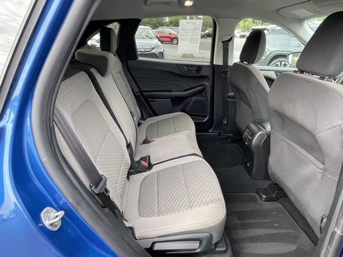 Used 2022 Ford Escape SE w/ Cold Weather Package image 34