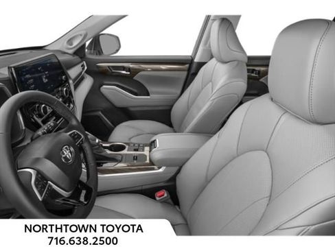 New 2026 Toyota Highlander Limited image 10