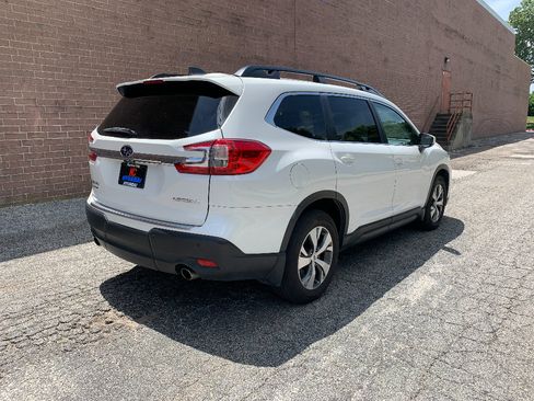 Used 2024 Subaru Ascent Premium w/ Convenience Package AWD/4WD image 5