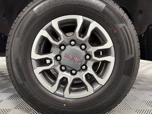 Used 2022 GMC Sierra 2500 SLE w/ X31 Off-Road Package AWD/4WD image 28