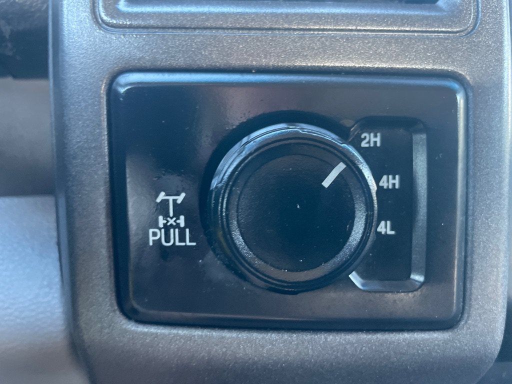 Used 2019 Ford F250 XL w/ Power Equipment Group AWD/4WD image 20
