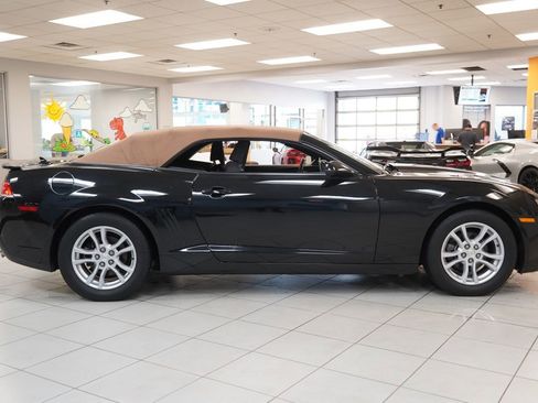 Used 2015 Chevrolet Camaro LT RWD image 11