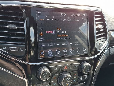 Certified 2020 Jeep Grand Cherokee Limited image 17