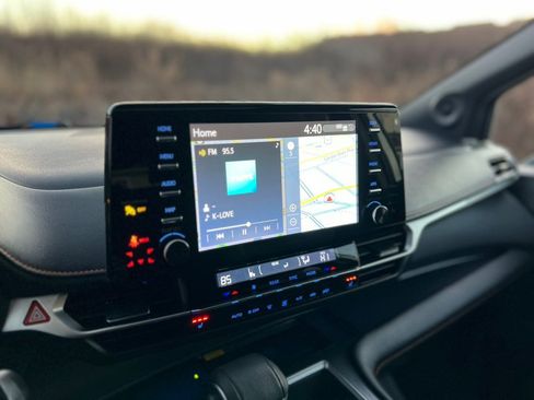 Used 2021 Toyota Sienna XSE w/ XSE Plus Package image 21