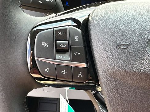 New 2025 Ford Escape SE w/ Class II Trailer Tow Package image 56