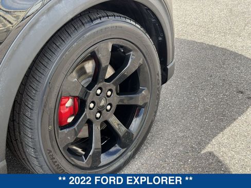 Used 2022 Ford Explorer ST w/ ST Street Pack image 12