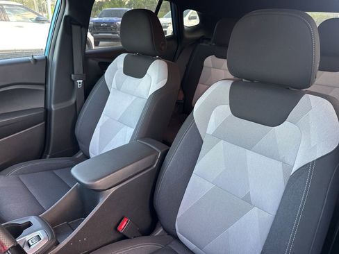 Used 2025 Chevrolet Trax RS w/ Driver Confidence Package image 18