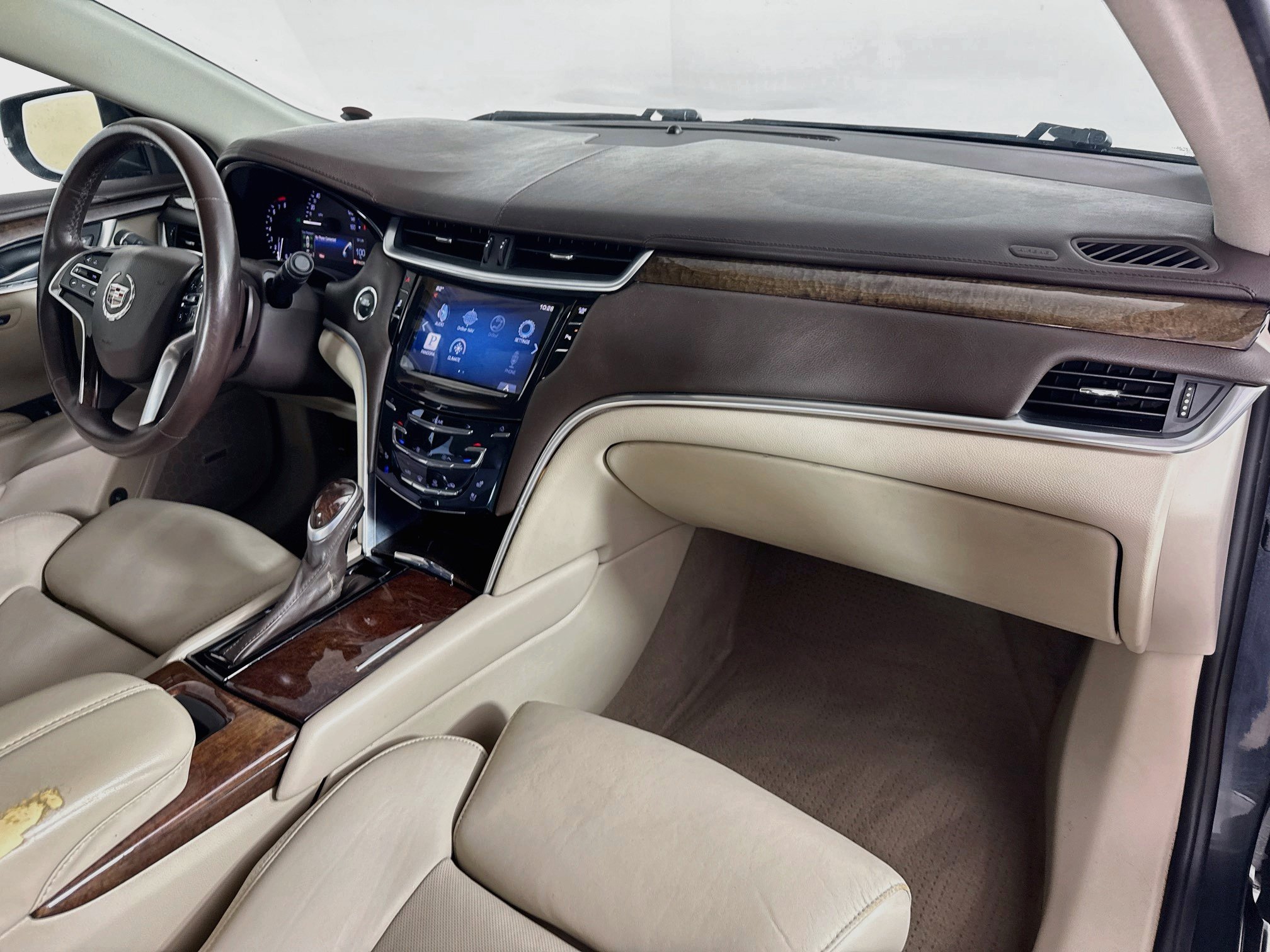 Used 2014 Cadillac XTS Luxury AWD/4WD image 35