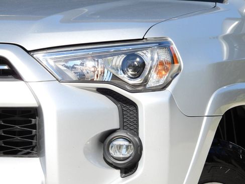 Used 2021 Toyota 4Runner SR5 RWD image 4