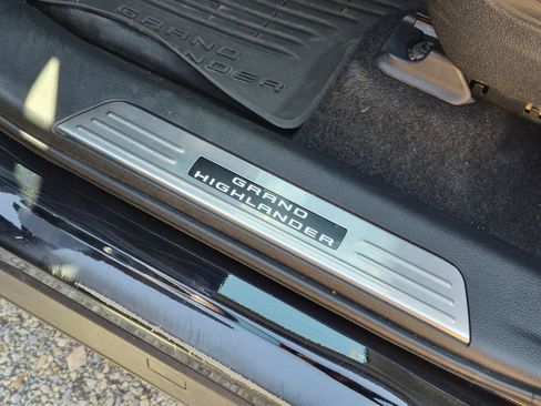 Used 2024 Toyota Grand Highlander AWD image 24