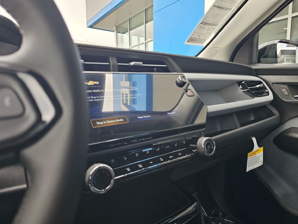 New 2027 Chevrolet Bolt LT w/ Dual Panel Sunroof Package FWD image 27
