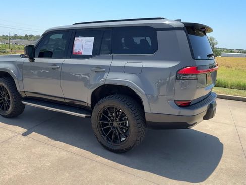 Used 2024 Lexus GX 550 w/ Accessory Package (Z1) AWD/4WD image 7