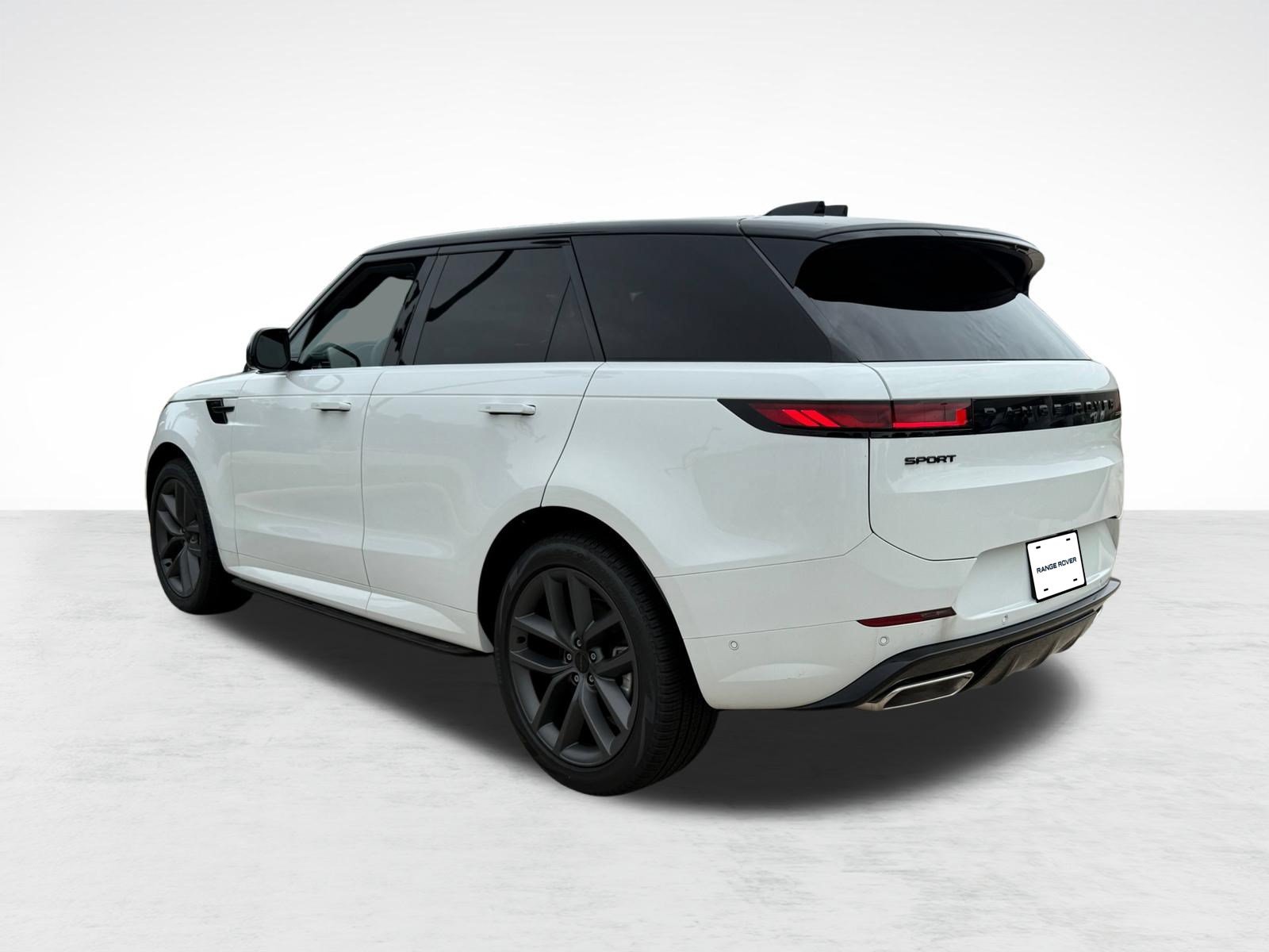 New 2026 Land Rover Range Rover Sport Dynamic SE AWD/4WD image 3