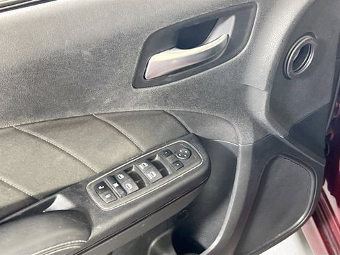 Used 2022 Dodge Charger R/T w/ Blacktop Package image 17