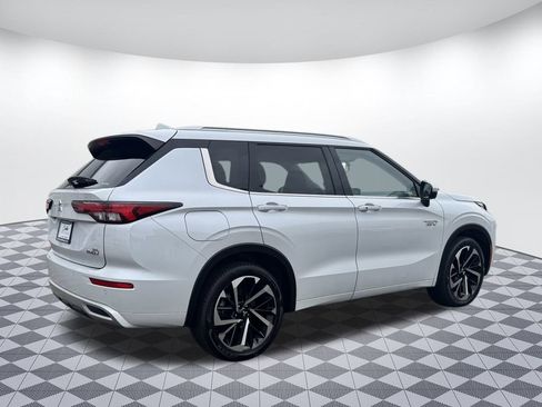 Used 2023 Mitsubishi Outlander SEL image 7