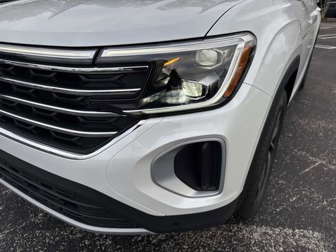 New 2026 Volkswagen Atlas SE image 9