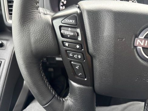 Used 2024 Nissan Frontier SV w/ SV Convenience Package image 19