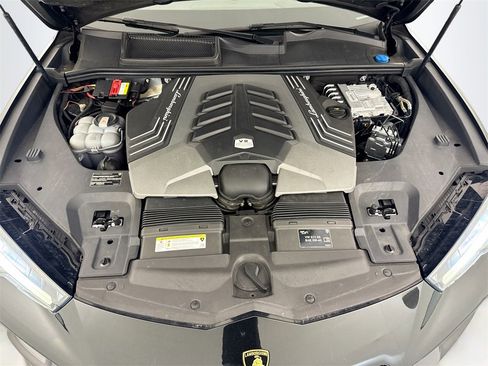 Used 2023 Lamborghini Urus S image 33