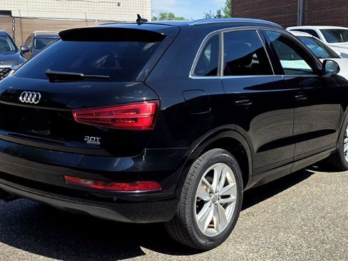 Used 2017 Audi Q3 2.0T Premium Plus w/ Premium Plus Package AWD/4WD image 2