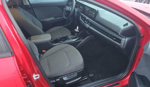 Used 2025 Kia K4 FWD image 21