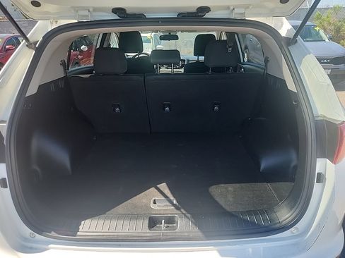 Used 2019 Kia Sportage LX FWD image 17